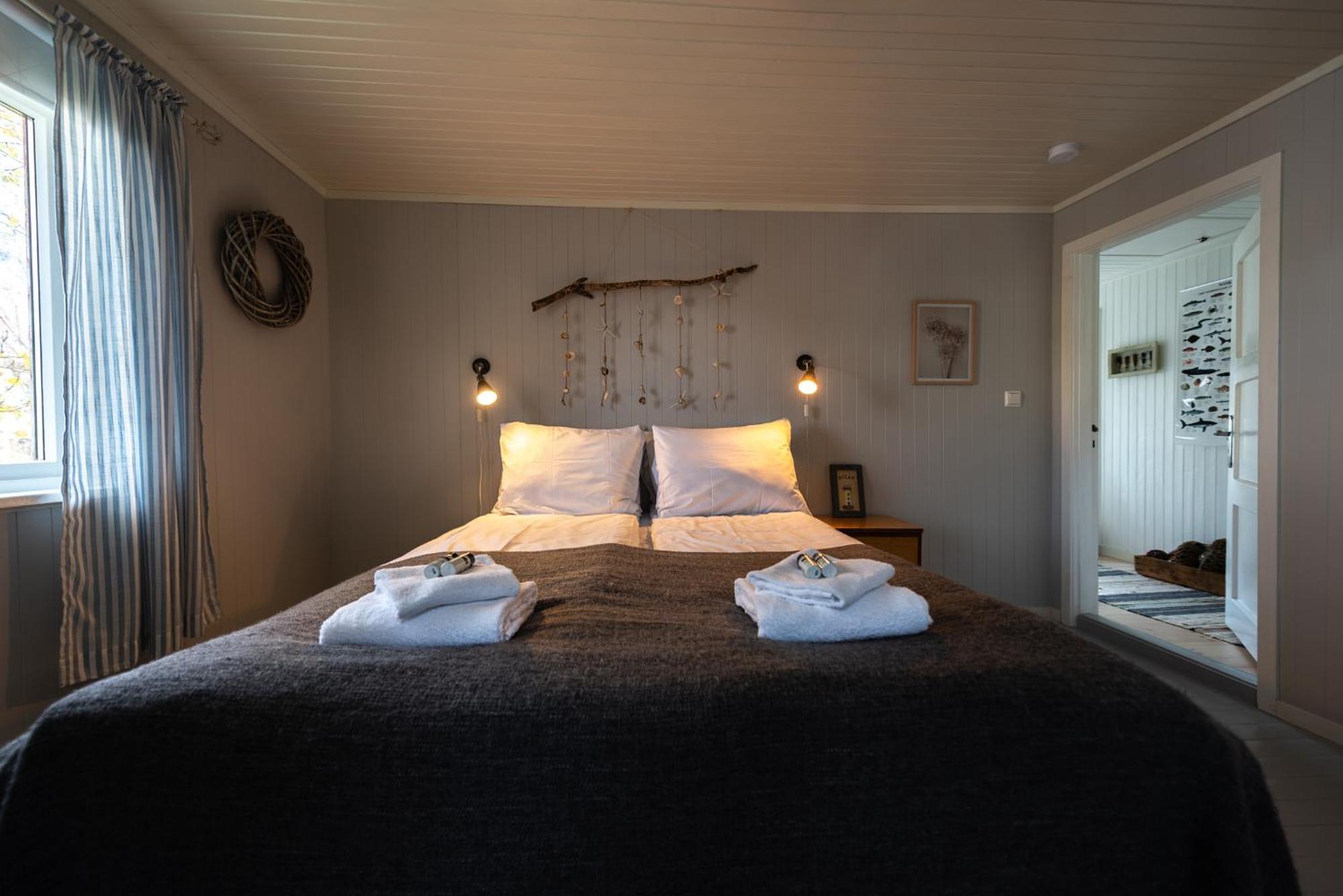 Cozy House By The Fjord In The Heart Of Lofoten Reine Exterior foto